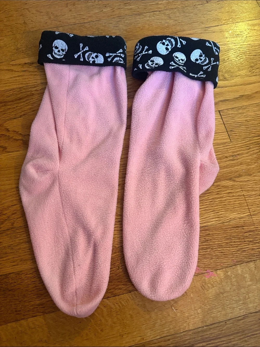 🔥5 FOR $25🔥 Betsey Johnson Pink Rain Boot Liners with Black Skull Cuff
